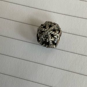 PANDORA 2013 SNOWFLAKE CHARM
